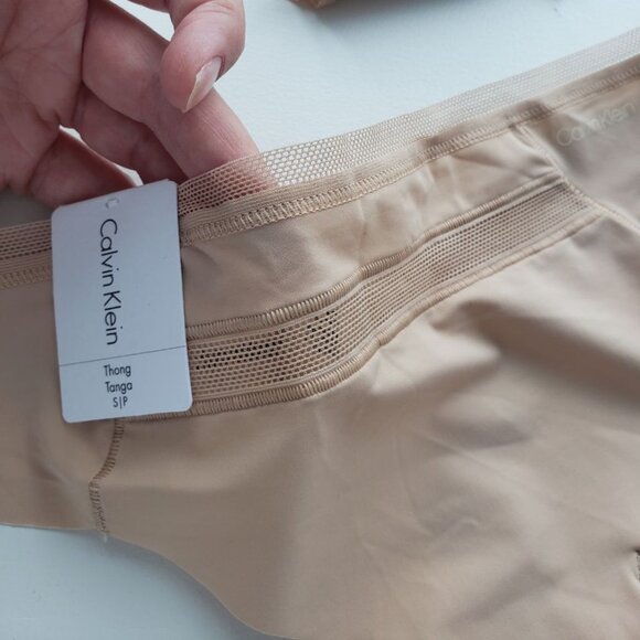 Lot of 2 assorted Calvin Klein BNWT lightweight brief thong underwear SMALL - Picture 3 of 8